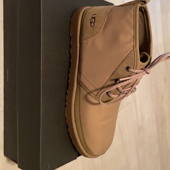 Mens Ugg sand color size 13 - Picture 7 of 7